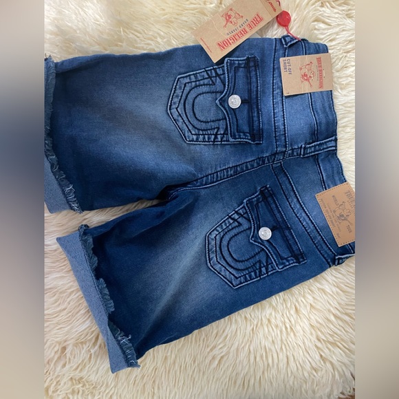 Brand New True Religion Shorts Size 7 - Picture 1 of 3